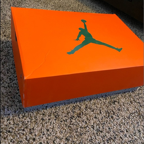 JORDAN RETRO “GATORADE 6s” - Picture 2 of 4